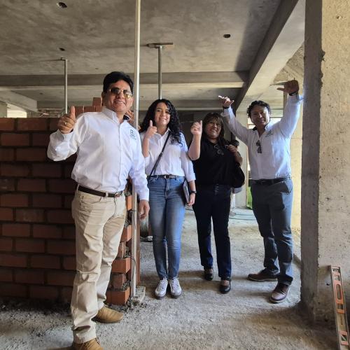 8 Urbanización Los Pinos